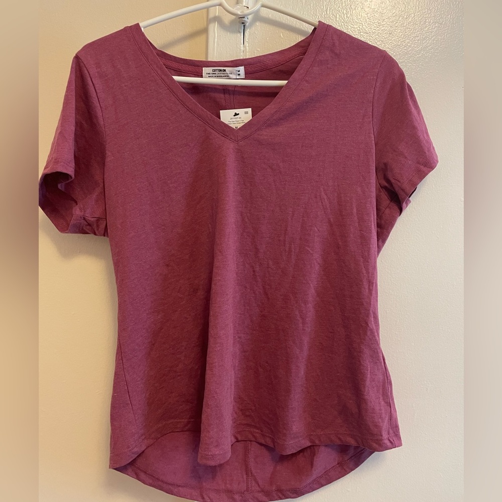 Slim fit v-neck t-shirt